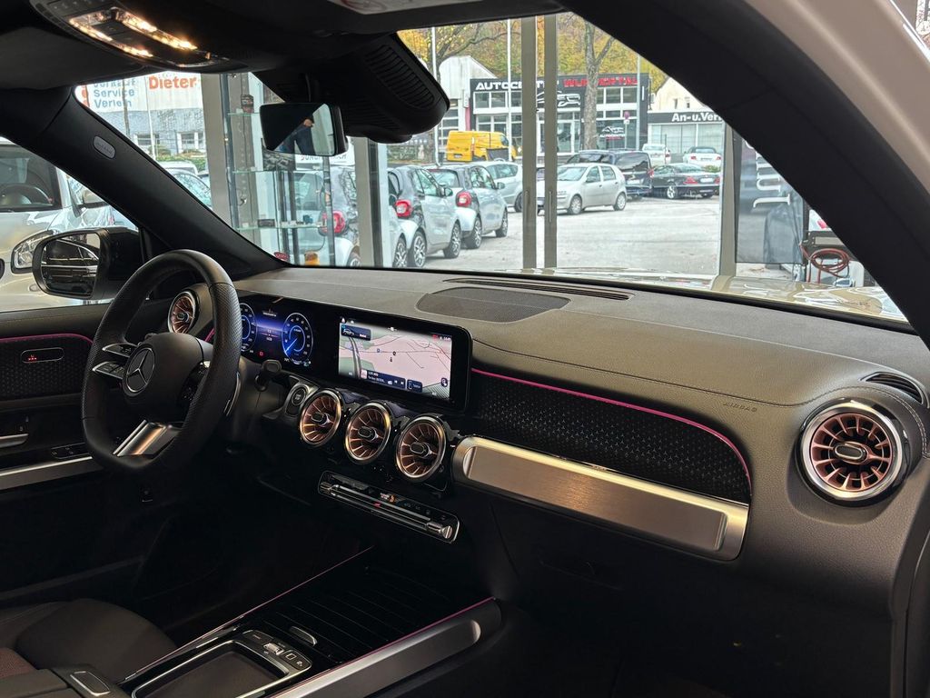 Mercedes-Benz EQB 2025