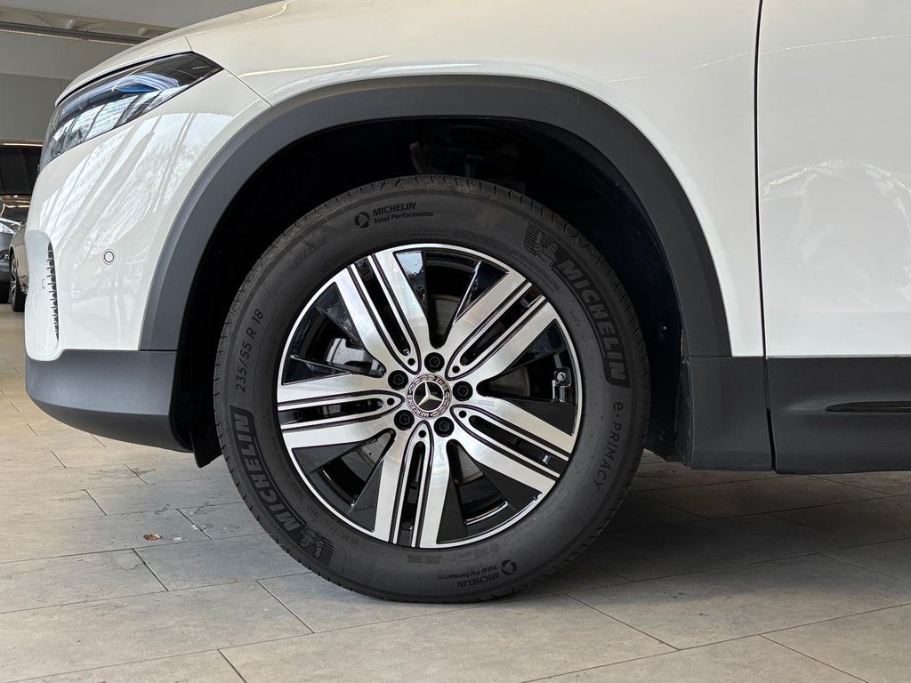 Mercedes-Benz EQB 2025