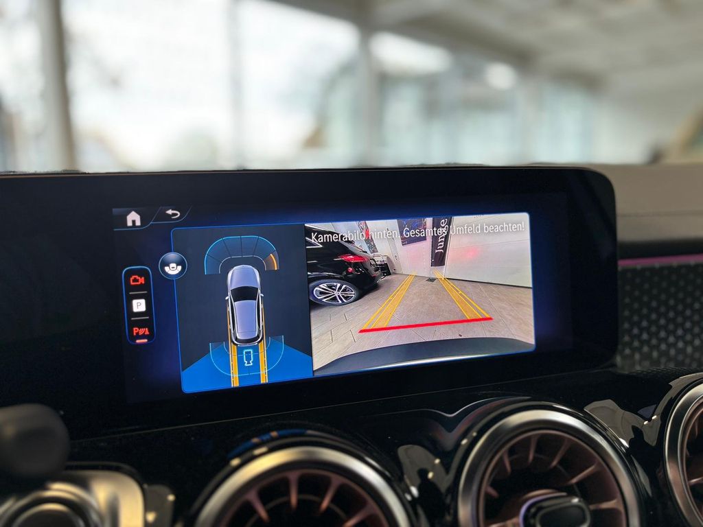 Mercedes-Benz EQB 2025