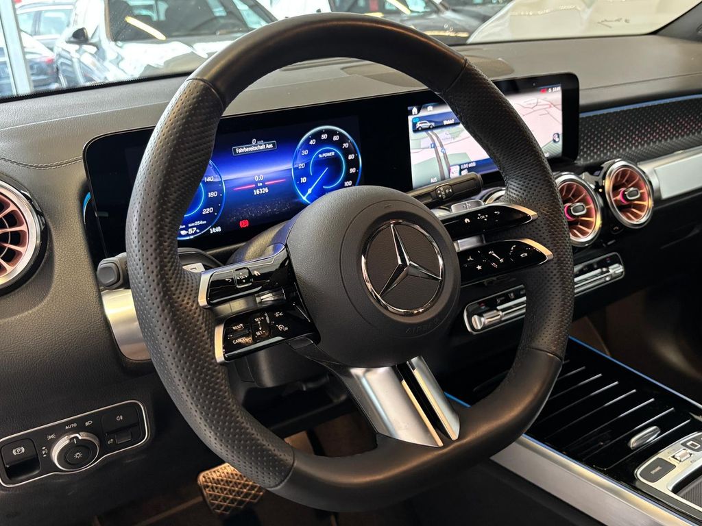Mercedes-Benz EQB 2025