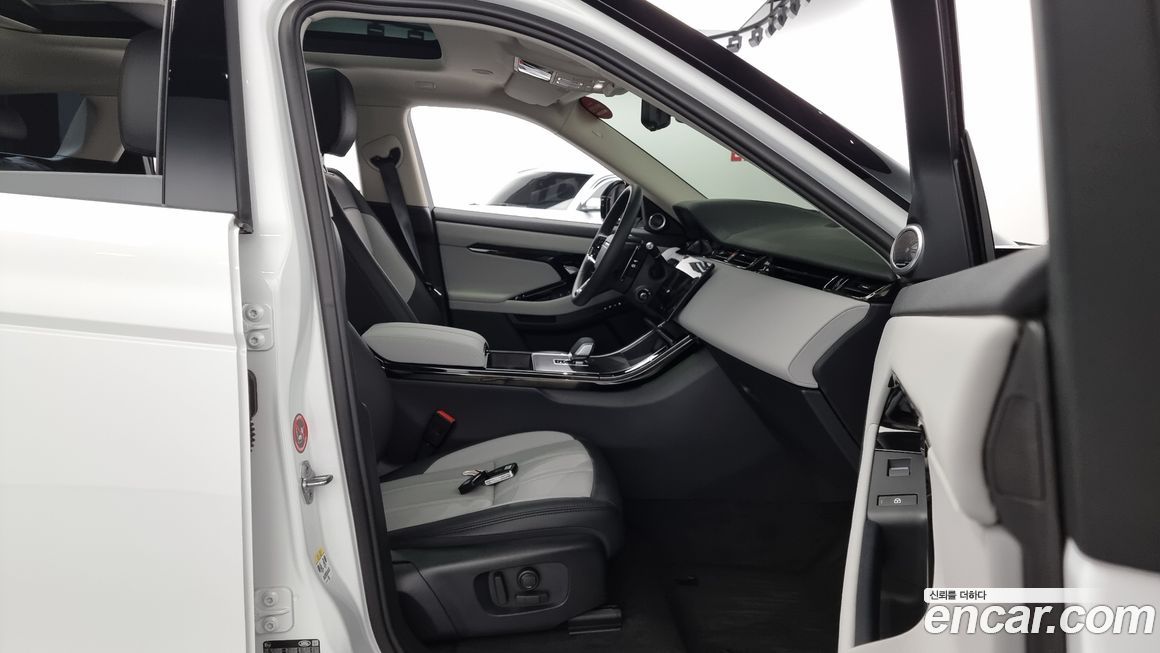 Land Rover Range Rover Evoque 2025