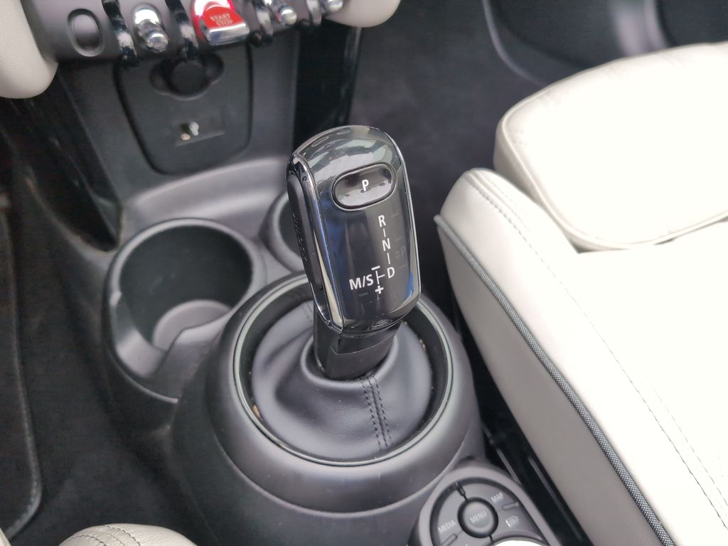 MINI Cooper Cabrio 2022