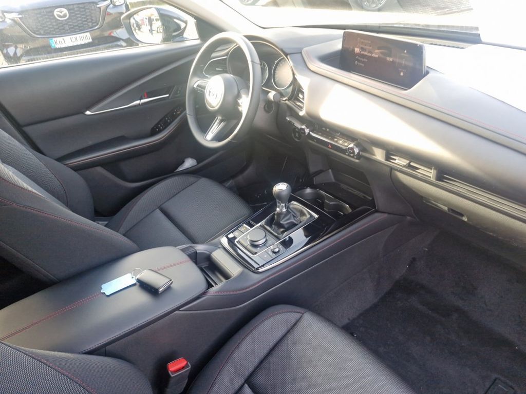 Mazda CX-30 2025