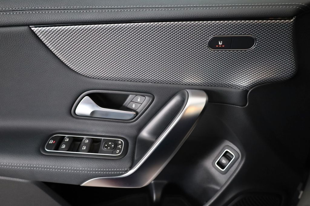 Mercedes-Benz CLA 220 2021