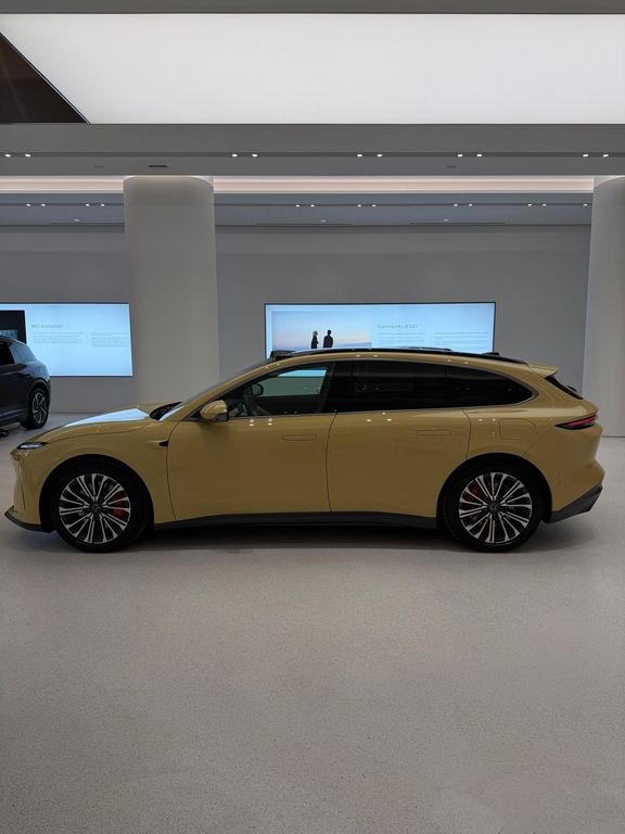 NIO ET5 2023