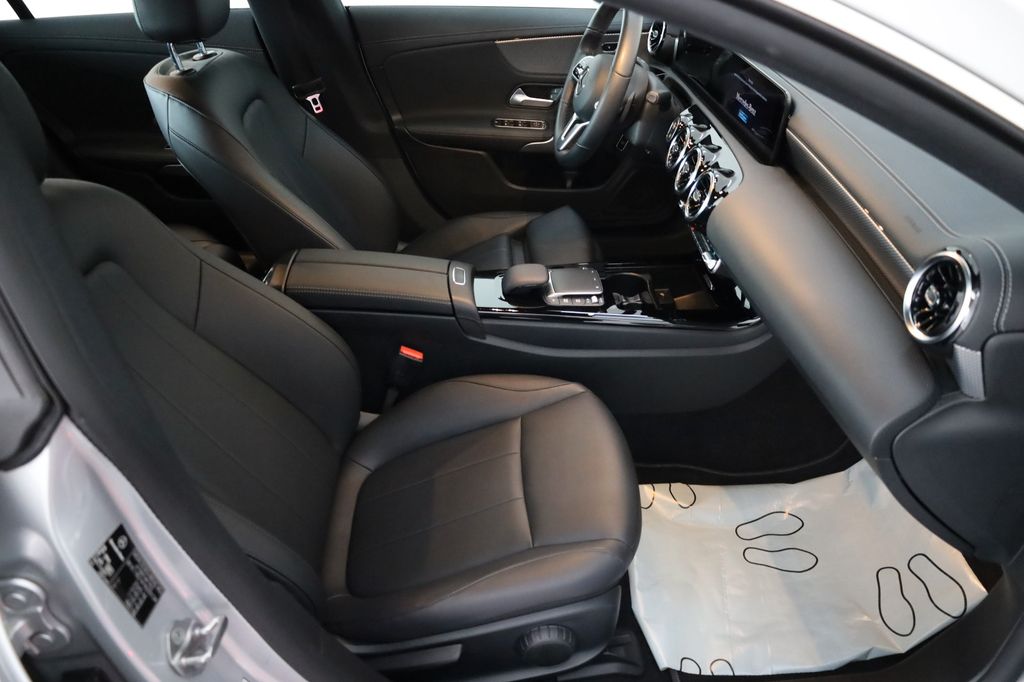 Mercedes-Benz CLA 220 2021