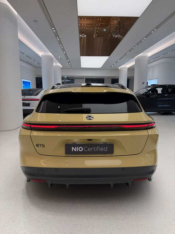 NIO ET5 2023
