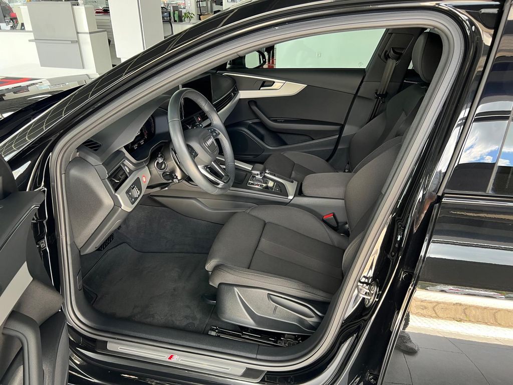 Audi A4 2024