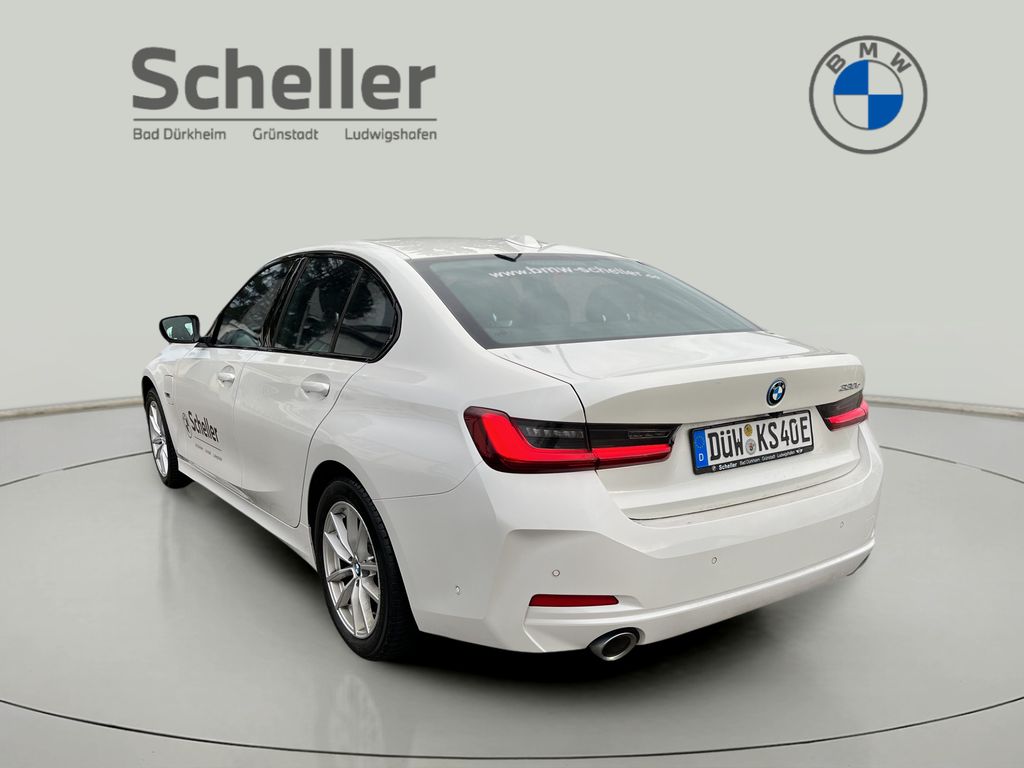 BMW 330 2022