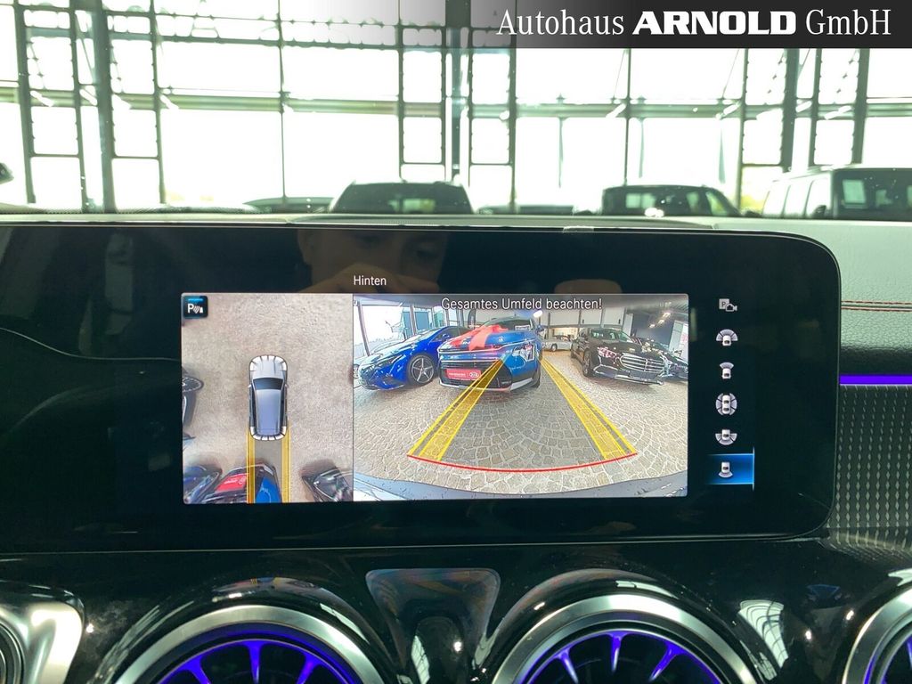 Mercedes-Benz EQB 2023