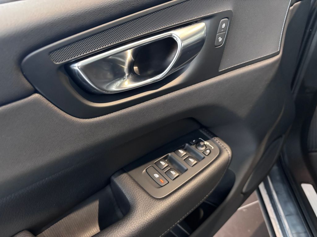 Volvo XC60 2021