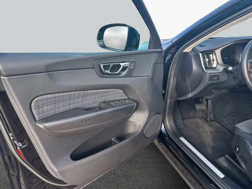 Volvo XC60 2022