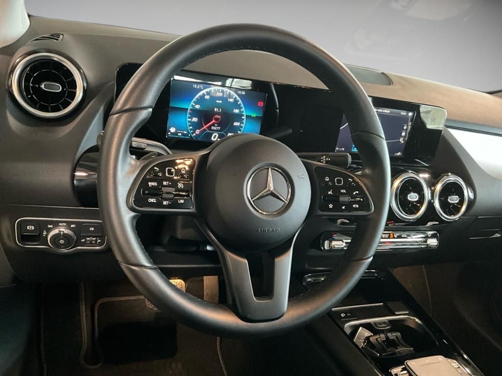 Mercedes-Benz B 220 2022