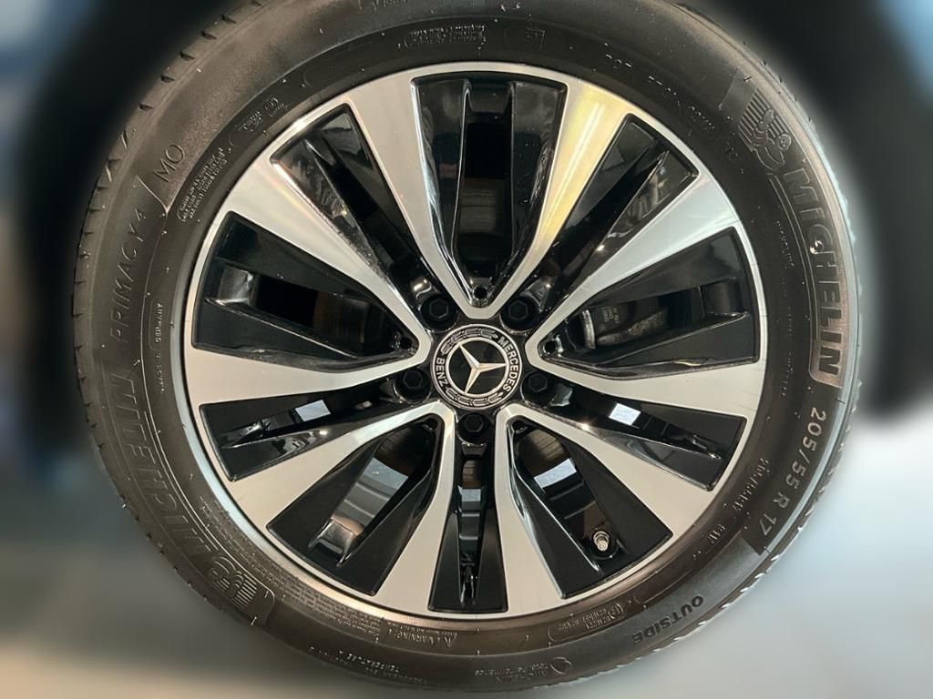 Mercedes-Benz B 220 2022