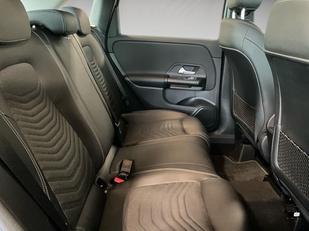 Mercedes-Benz B 220 2022