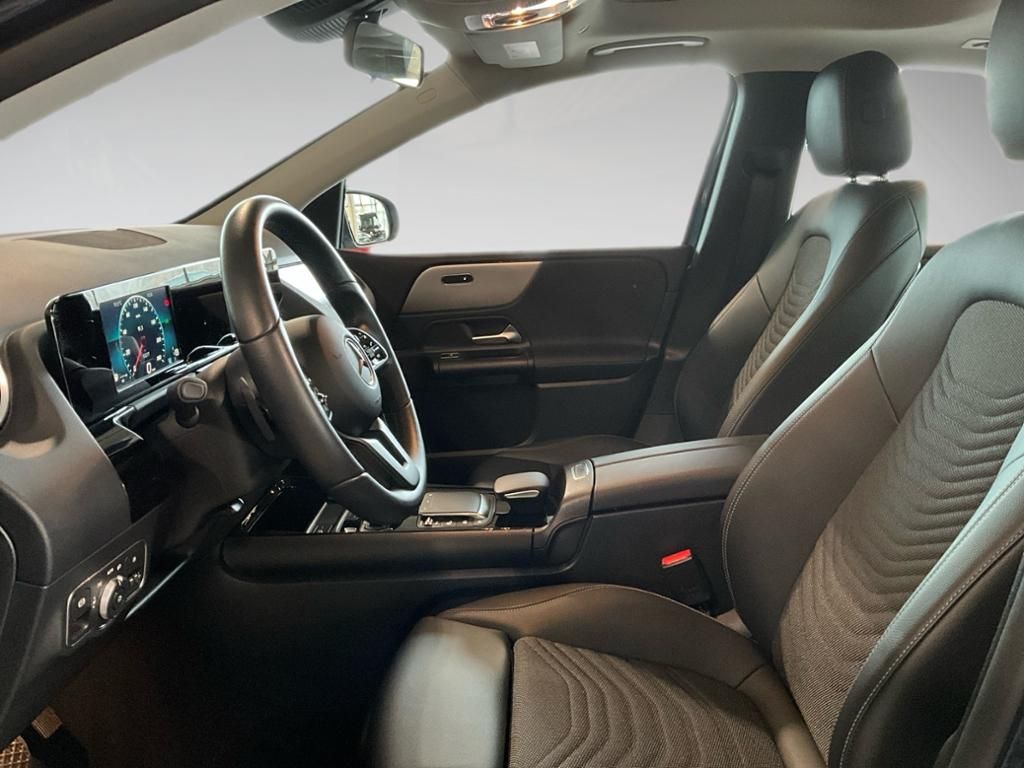 Mercedes-Benz B 220 2022