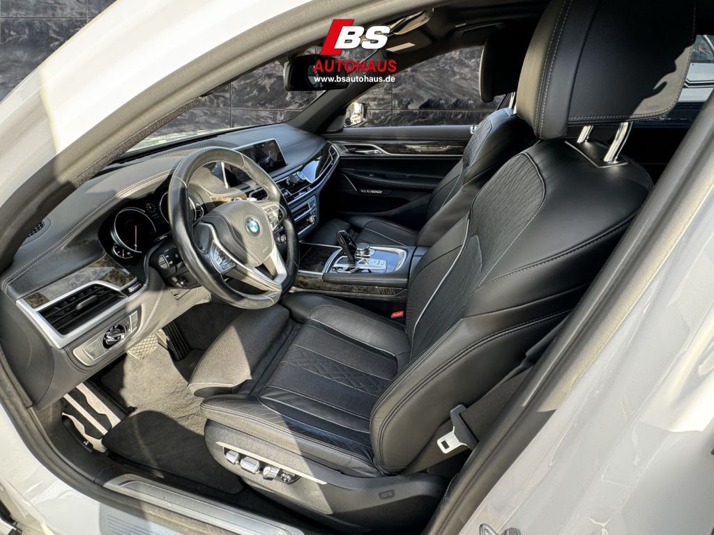 BMW 750 2016