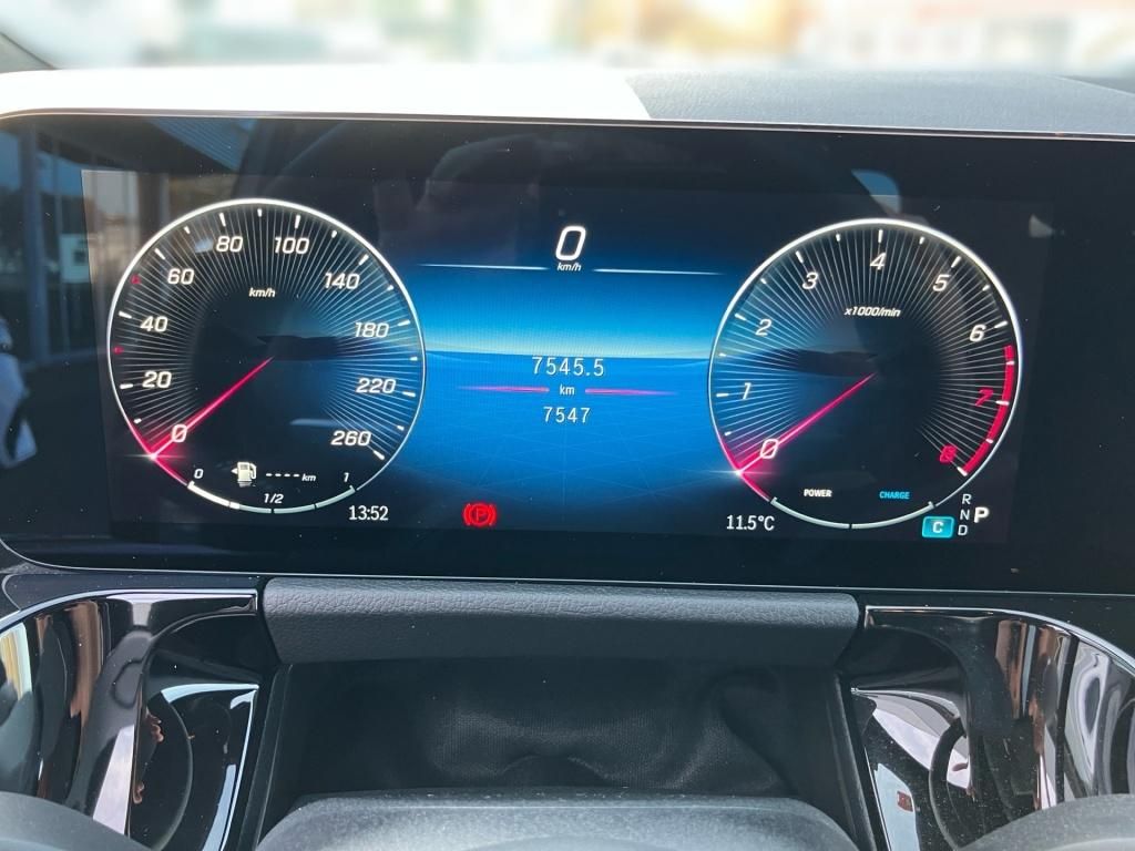 Mercedes-Benz GLA 180 2025