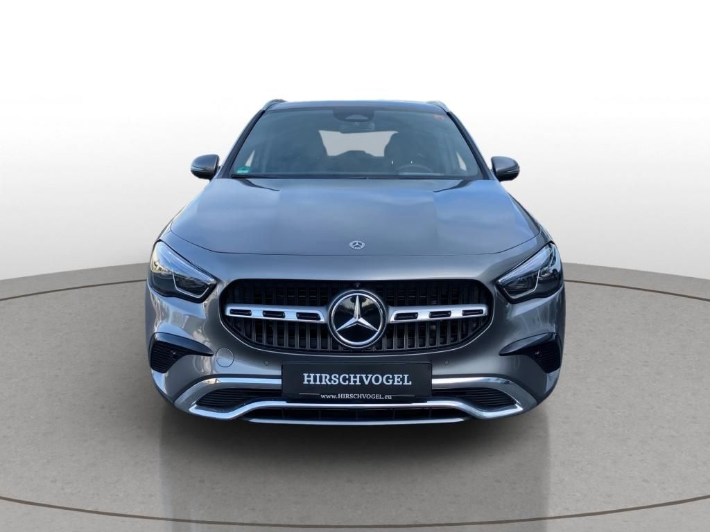 Mercedes-Benz GLA 180 2025