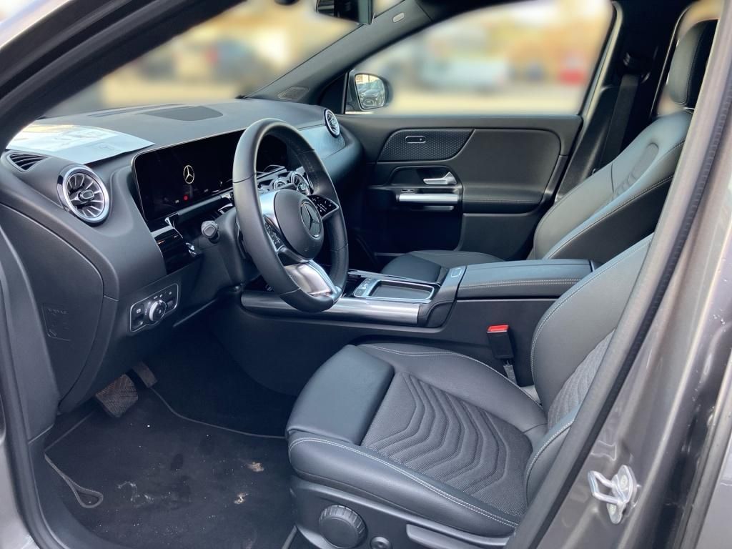 Mercedes-Benz GLA 180 2025