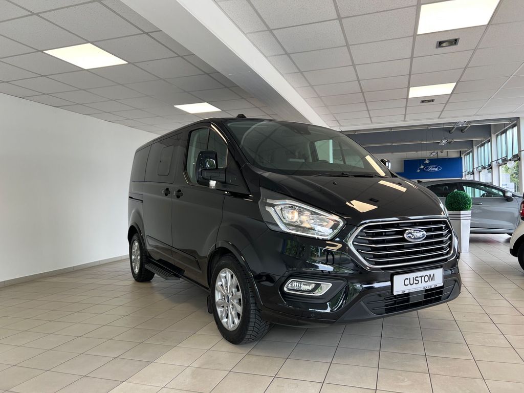 Ford Tourneo Custom 2023