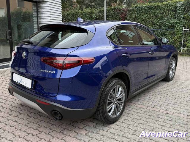 Alfa Romeo Stelvio 2022