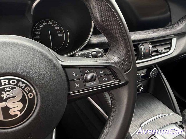 Alfa Romeo Stelvio 2022