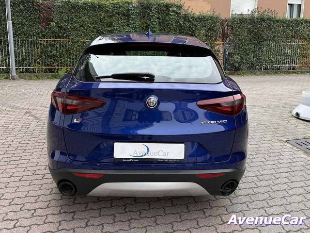 Alfa Romeo Stelvio 2022