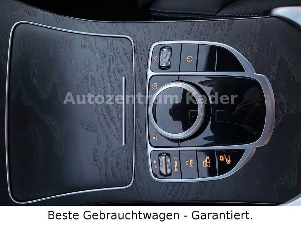 Mercedes-Benz C 300 2020