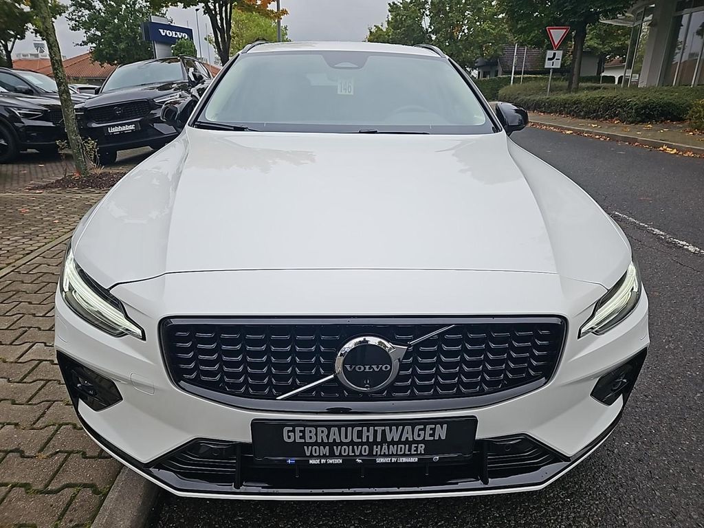 Volvo V60 2025