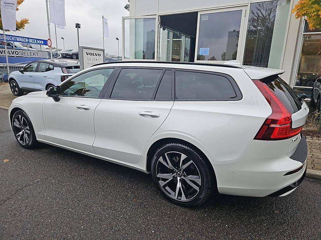 Volvo V60 2025
