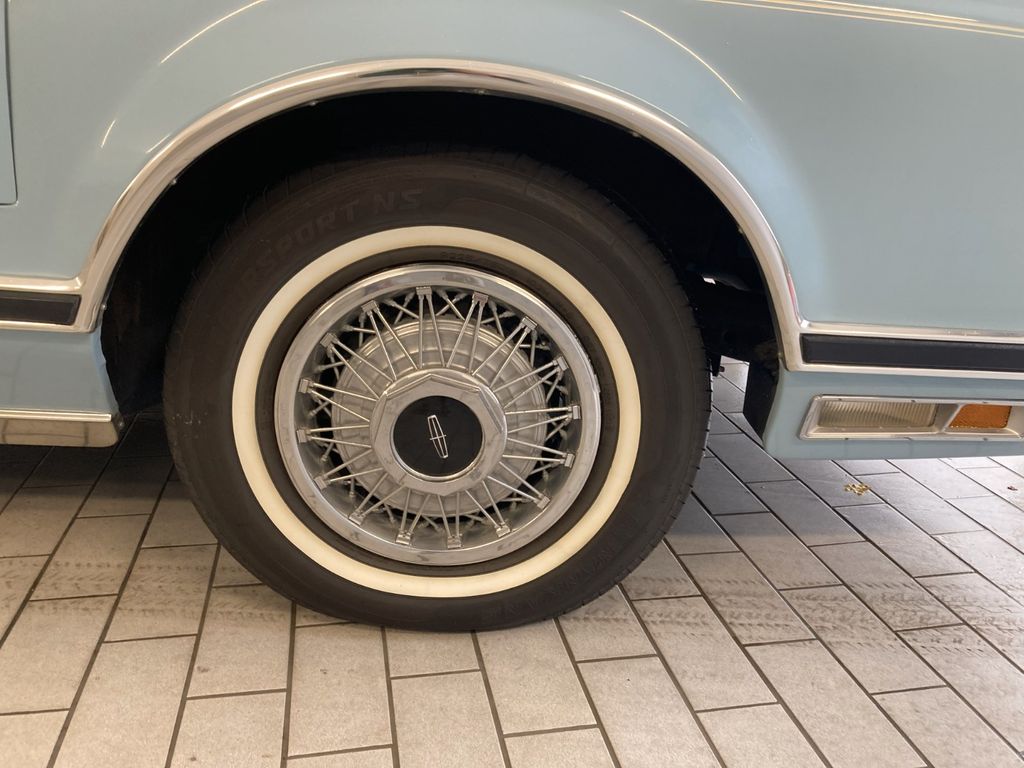 Lincoln Continental 1979