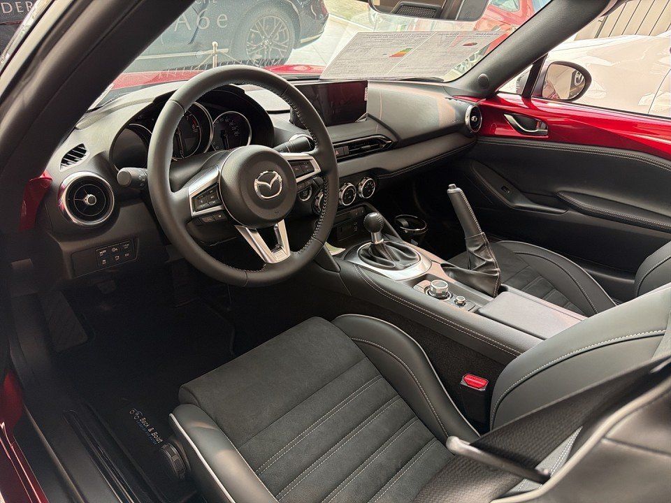 Mazda MX-5 2025