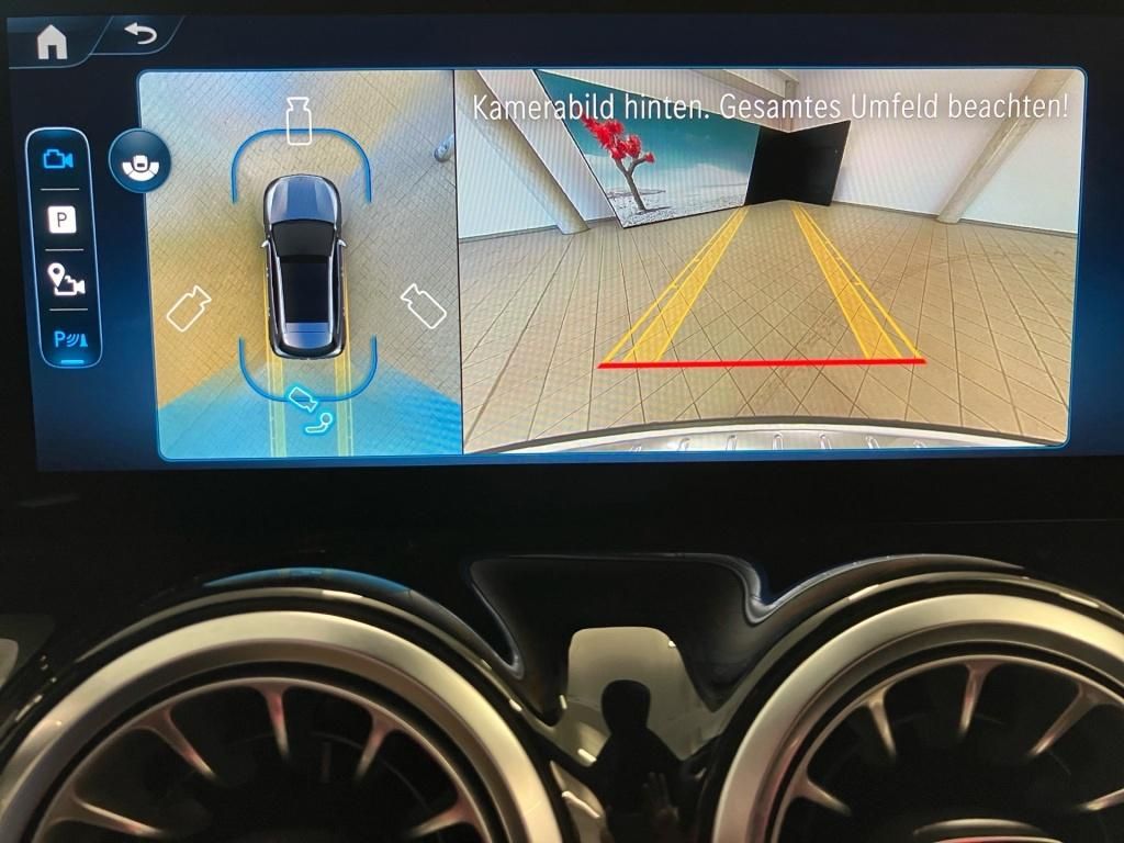 Mercedes-Benz GLA 200 2025