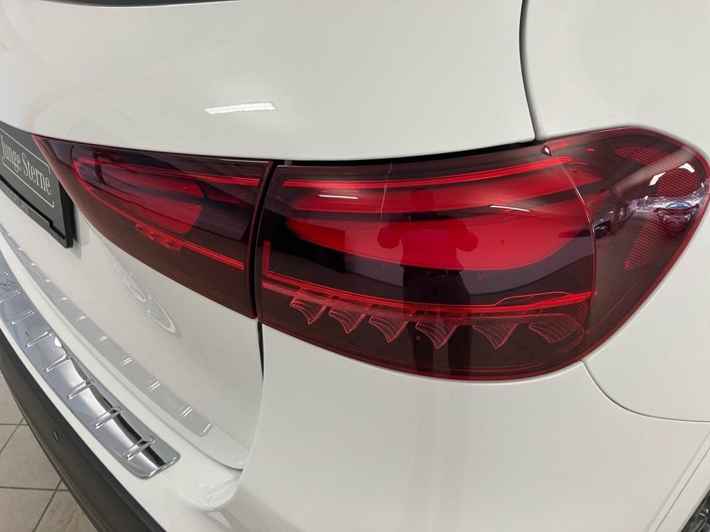 Mercedes-Benz GLA 200 2025