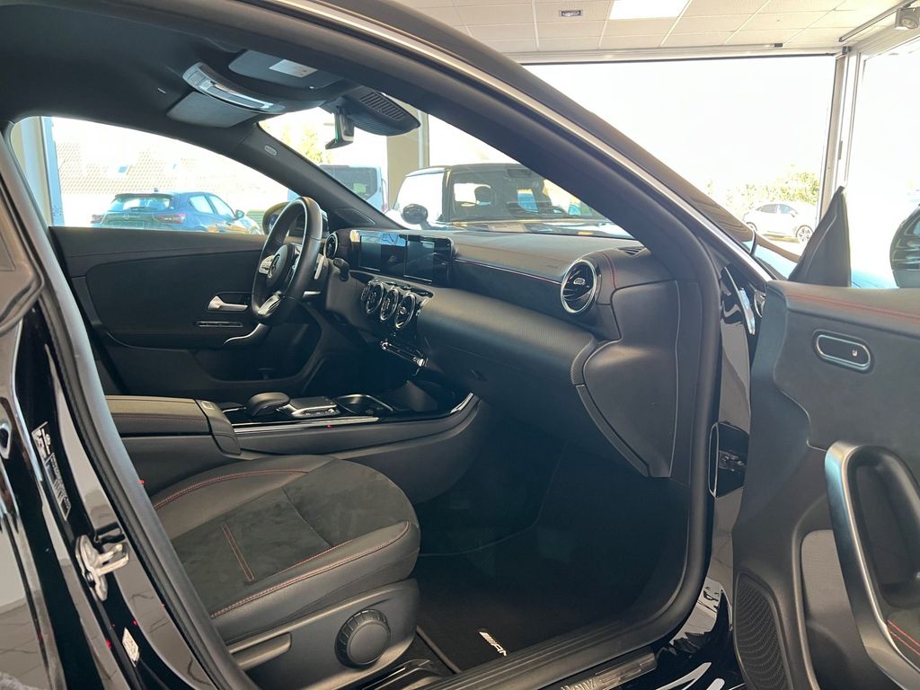 Mercedes-Benz CLA 200 2022