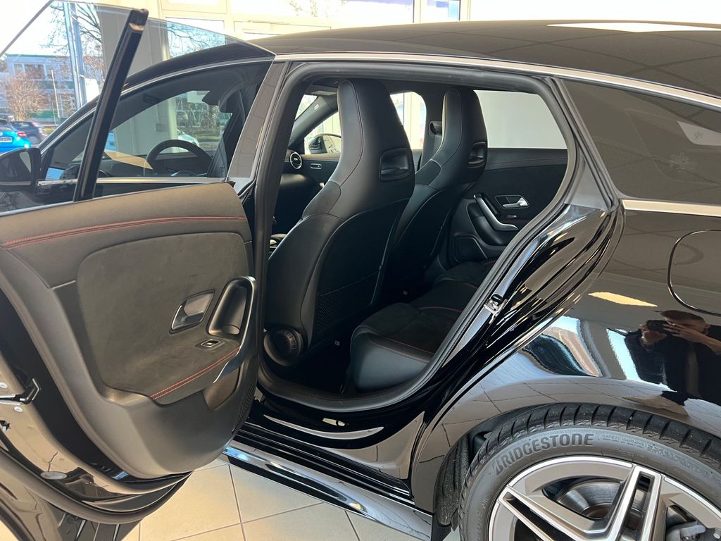 Mercedes-Benz CLA 200 2022