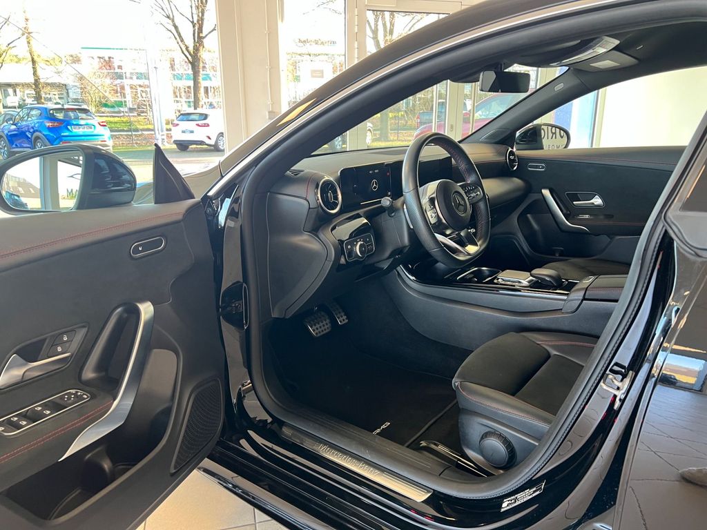 Mercedes-Benz CLA 200 2022