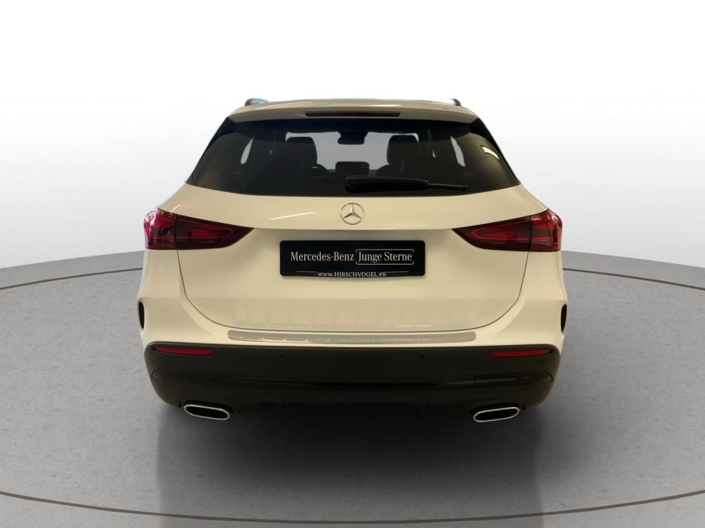 Mercedes-Benz GLA 200 2025