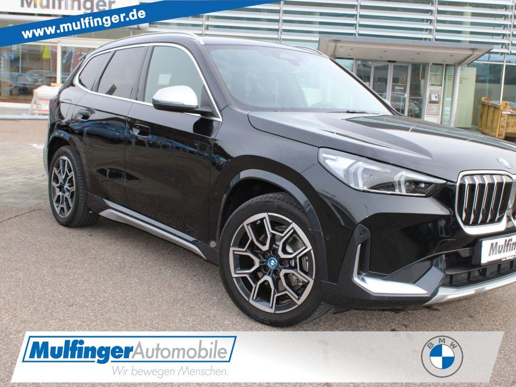 BMW iX1 2023