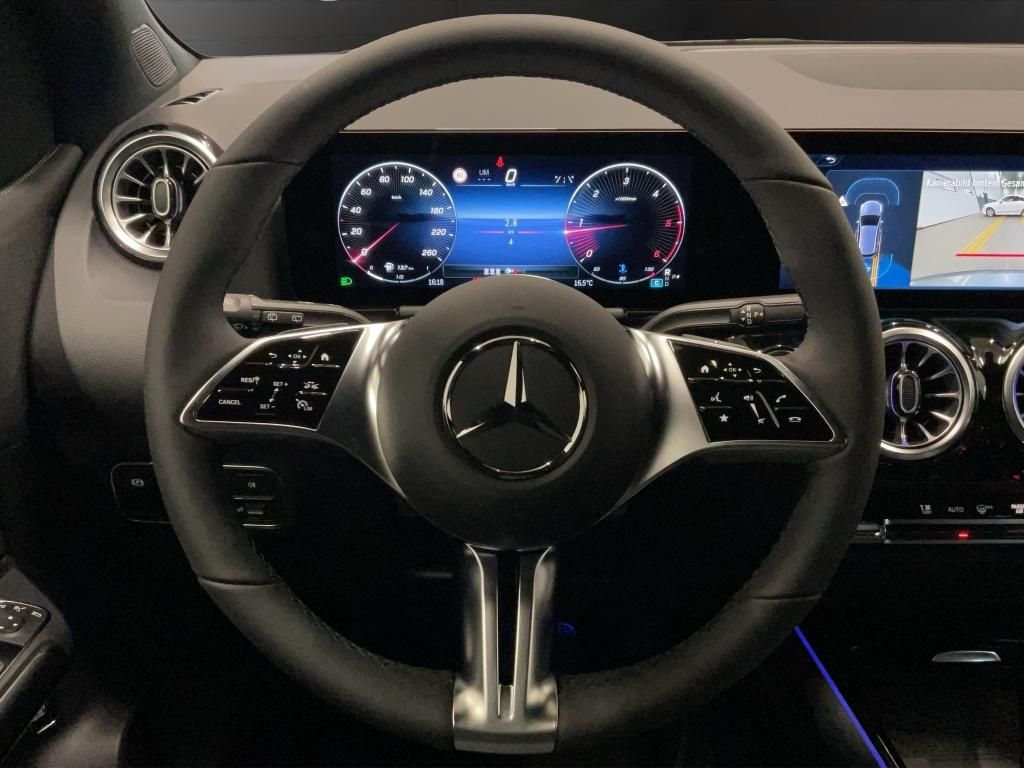 Mercedes-Benz B 200 2025