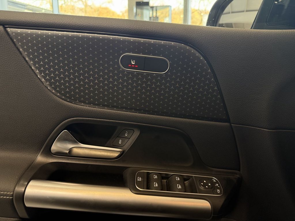 Mercedes-Benz B 200 2024