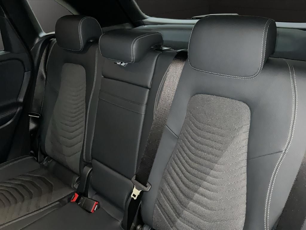 Mercedes-Benz B 200 2025