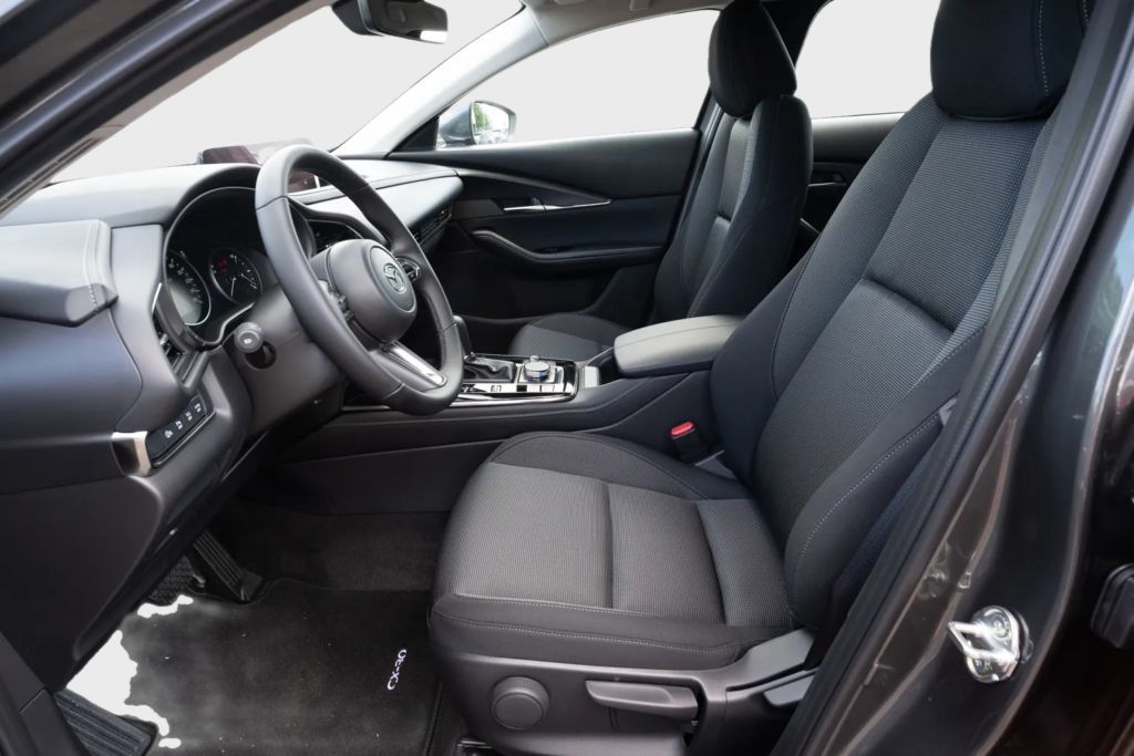 Mazda CX-30 2025