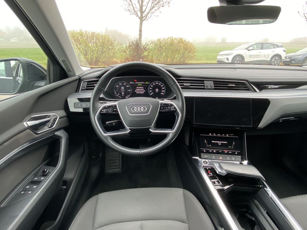 Audi e-tron 2022
