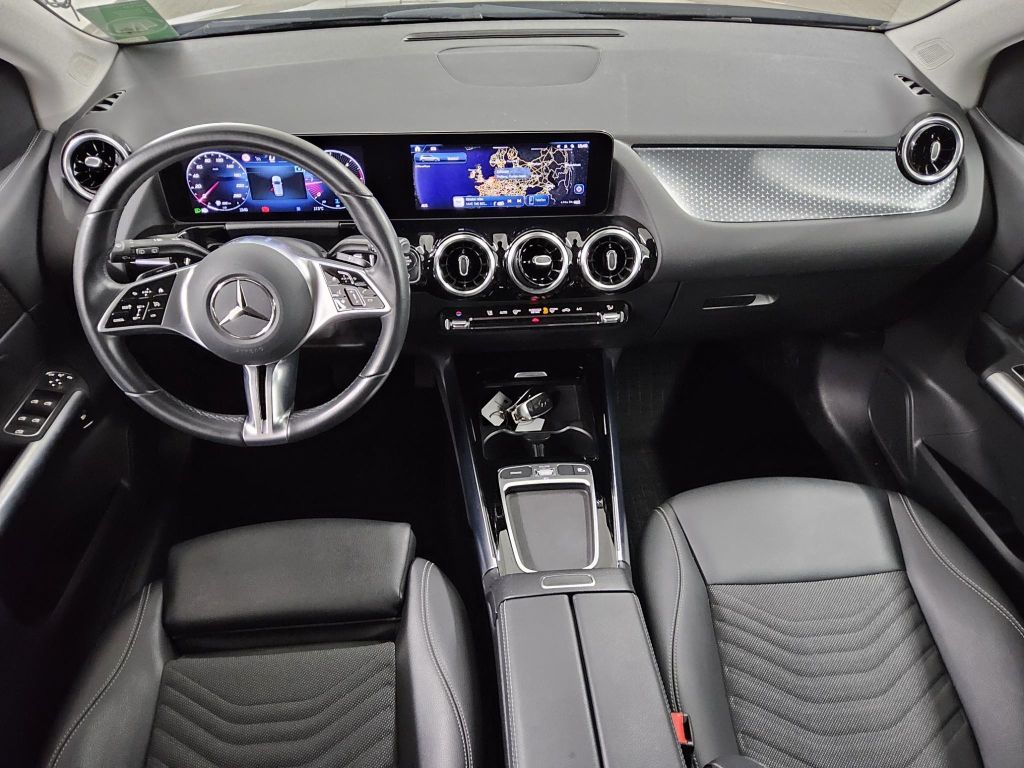 Mercedes-Benz B 200 2023