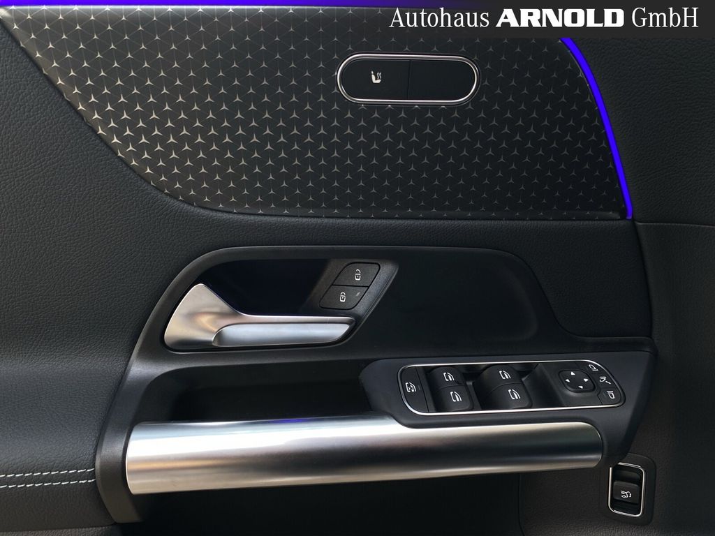 Mercedes-Benz GLA 200 2025