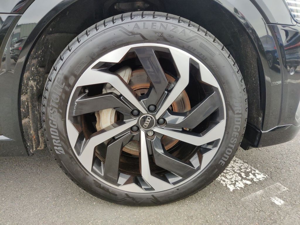 Audi e-tron 2021