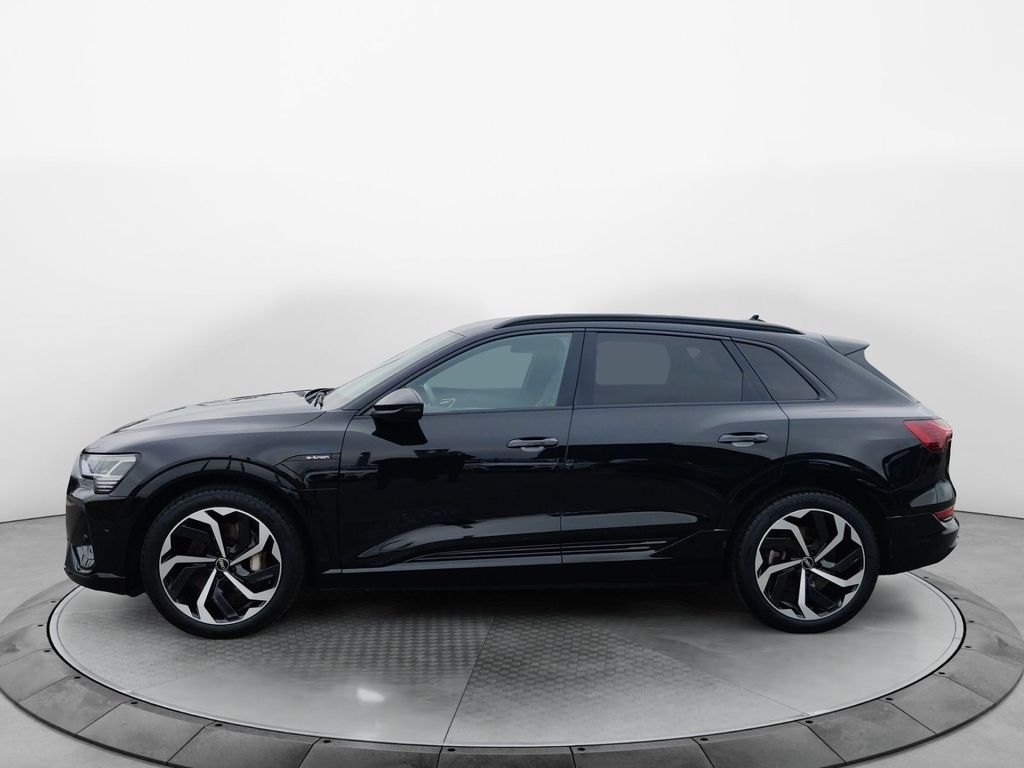 Audi e-tron 2021