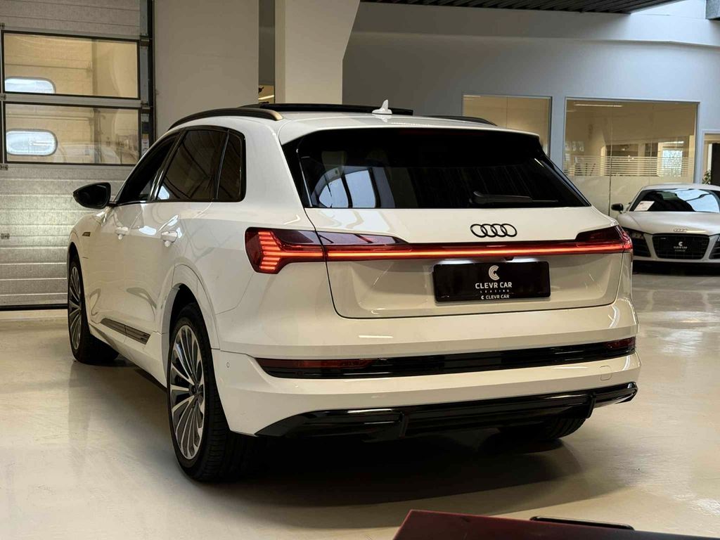 Audi e-tron 2022